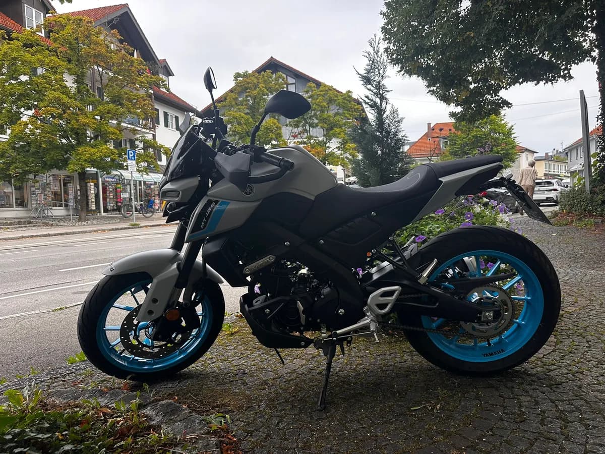 Yamaha MT-125 Grau — Fahrschulfahrzeug