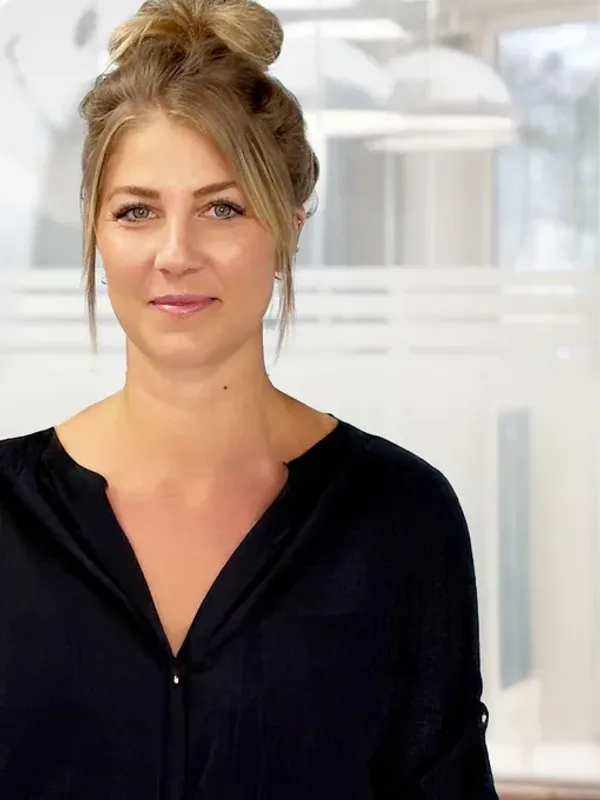 Julia — Büro & Organisation